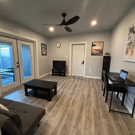 Cozy Cove Stay